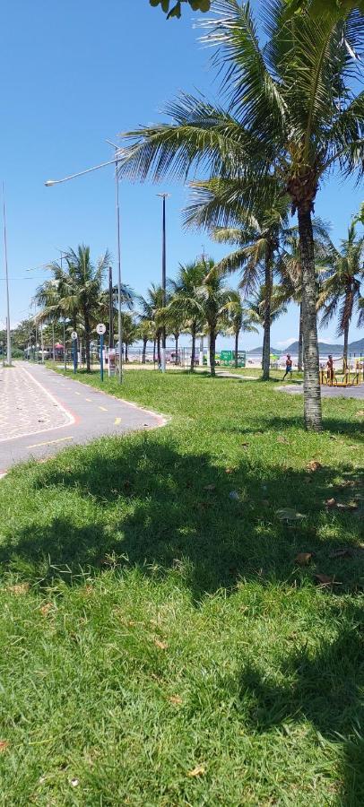 Casa De Praia Com Duas Piscinas E Garagem Бертиога Екстериор снимка